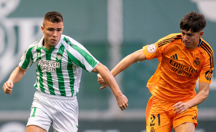 La semana fantástica del joven Pablo García con el Betis La semana fantástica del joven Pablo García con el Betis