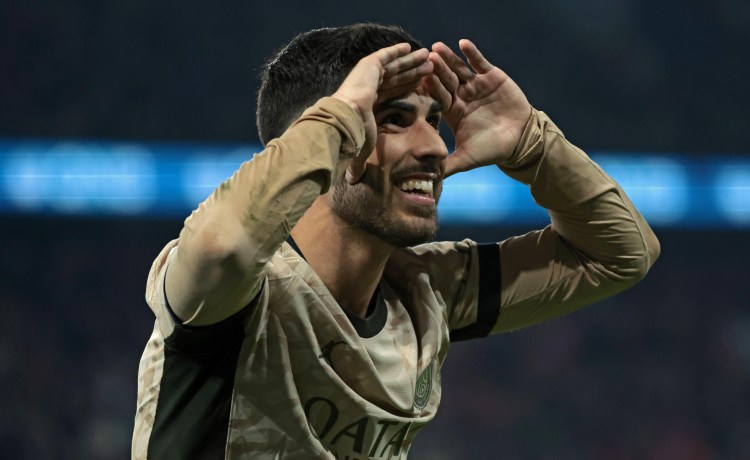 Del difícil sondeo a Marco Asensio a la negociación abierta por Douvikas Del difícil sondeo a Marco Asensio a la negociación abierta por Douvikas