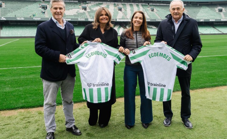 El Betis, Ecoembes y Ecovidrio, unidos en el marco de Forever Green El Betis, Ecoembes y Ecovidrio, unidos en el marco de Forever Green