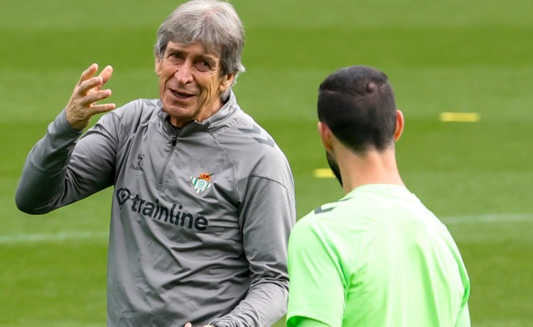 Pellegrini: «Mañana tenemos que ver un equipo que no esté jugando con el 0-3 de la ida» Pellegrini: «Mañana tenemos que ver un equipo que no esté jugando con el 0-3 de la ida»