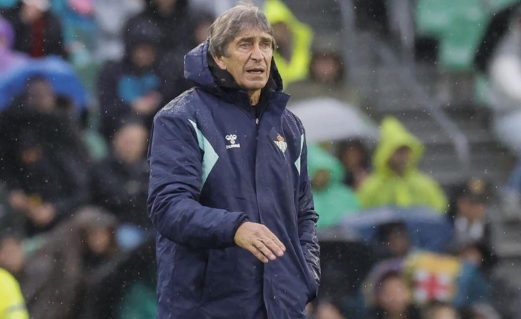 Pellegrini: «El Fiorentina-Betis sería un gran partido, pero a los dos nos queda un paso más» Pellegrini: «El Fiorentina-Betis sería un gran partido, pero a los dos nos queda un paso más»