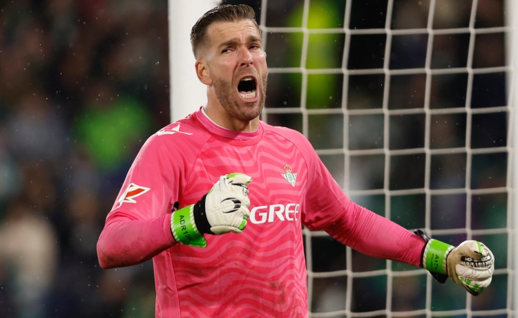 Adrián: «La victoria de hoy ha sido muy grande, no tengo palabras para explicarla» Adrián: «La victoria de hoy ha sido muy grande, no tengo palabras para explicarla»