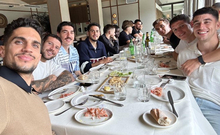 Pellegrini se lleva a almorzar a la plantilla por su victoria en el derbi Pellegrini se lleva a almorzar a la plantilla por su victoria en el derbi