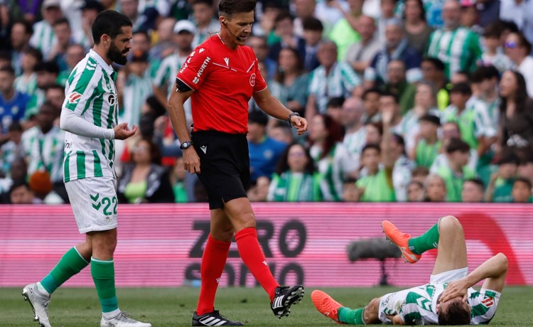 Diego Llorente, intervenido con éxito de su lesión muscular en Finlandia Diego Llorente, intervenido con éxito de su lesión muscular en Finlandia
