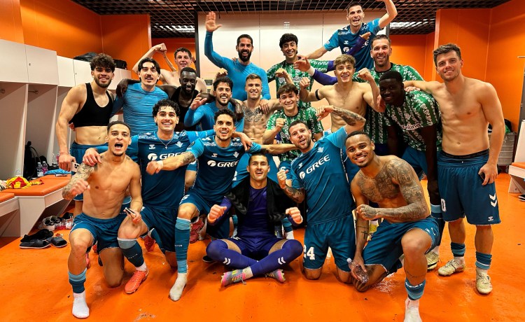 Euforia en el vestuario tras la histórica clasificación para ‘semis’ Euforia en el vestuario tras la histórica clasificación para ‘semis’