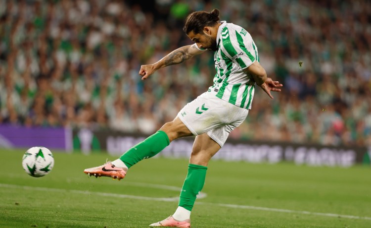 Nadie lo intenta más que el Betis en la Conference League Nadie lo intenta más que el Betis en la Conference League