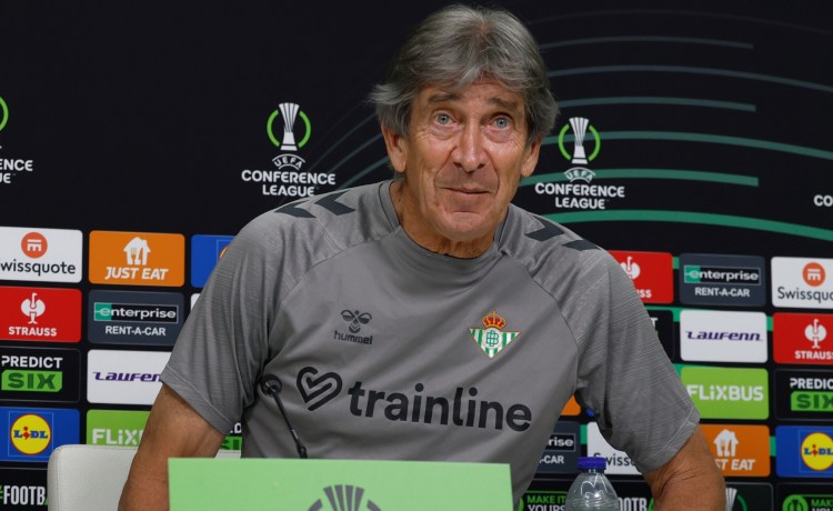 Pellegrini: «Nosotros no sentimos que el Chelsea sea favorito» Pellegrini: «Nosotros no sentimos que el Chelsea sea favorito»