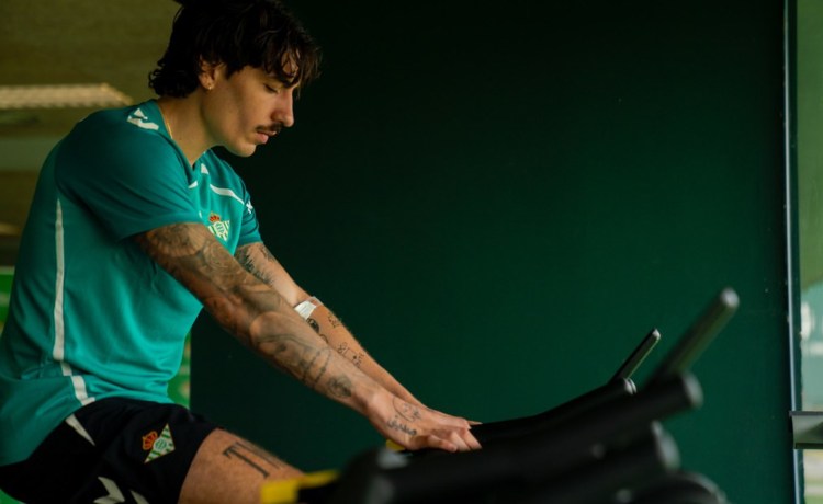 Bellerín se sincera: las lesiones, la competencia, los nuevos retos, los canteranos, La Cartuja… Bellerín se sincera: las lesiones, la competencia, los nuevos retos, los canteranos, La Cartuja…