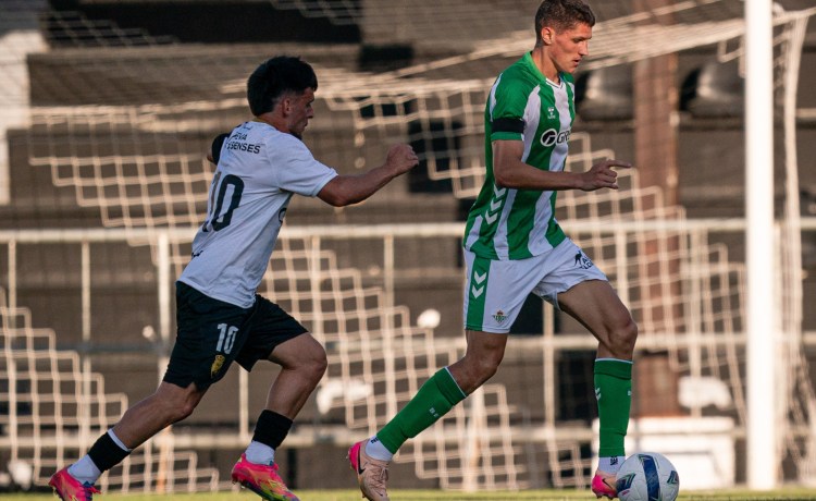 Cara y cruz para el Betis en su primer torneo amistoso de pretemporada Cara y cruz para el Betis en su primer torneo amistoso de pretemporada
