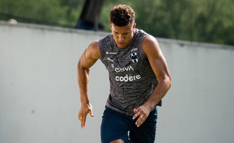 El Betis prosigue la búsqueda de un pivote con Deossa aún entre los candidatos El Betis prosigue la búsqueda de un pivote con Deossa aún entre los candidatos