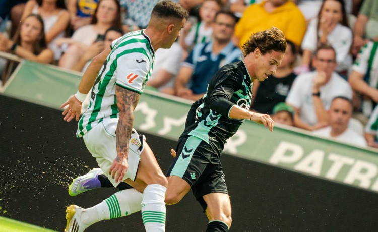 De los buenos detalles de ‘Roro’ y el regreso de Valles y Pau a la ansiada reaparición de Bellerín De los buenos detalles de ‘Roro’ y el regreso de Valles y Pau a la ansiada reaparición de Bellerín