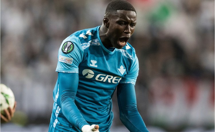 Mendy elige al Rangers Mendy elige al Rangers