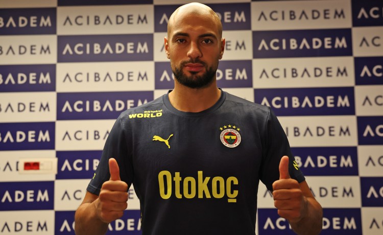 Amrabat, una oportunidad de mercado que el Betis aprovechó tirando de «credibilidad» Amrabat, una oportunidad de mercado que el Betis aprovechó tirando de «credibilidad»