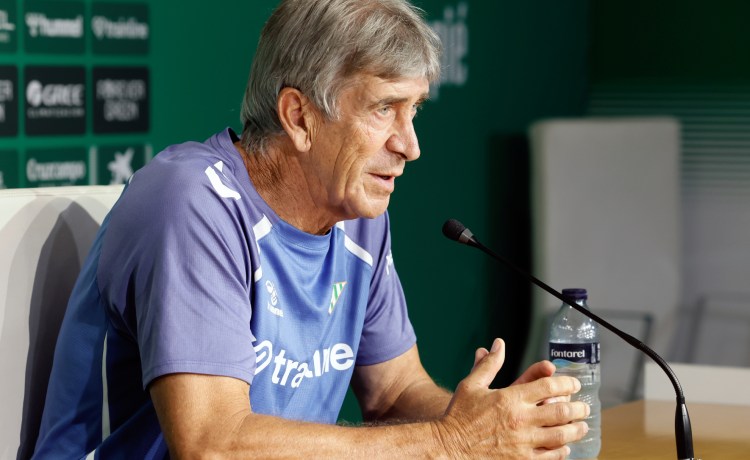 Pellegrini: «No tengo ninguna duda de que la Real Sociedad va a ser un rival directo por Europa» Pellegrini: «No tengo ninguna duda de que la Real Sociedad va a ser un rival directo por Europa»