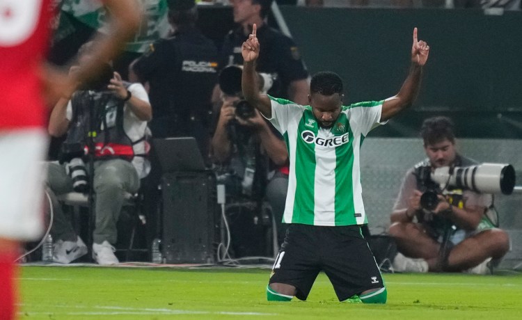 Bakambu se crece en Europa y bate un registro histórico Bakambu se crece en Europa y bate un registro histórico