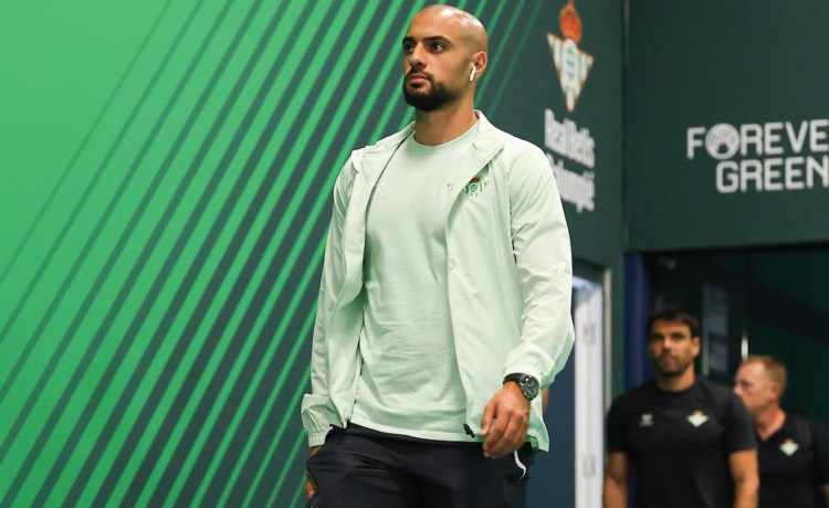 Amrabat eleva a seis las bajas para Pellegrini en la lista ante el Espanyol Amrabat eleva a seis las bajas para Pellegrini en la lista ante el Espanyol