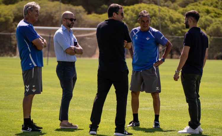 El futuro de Pellegrini en el Betis, sin prisa, pero sin pausa El futuro de Pellegrini en el Betis, sin prisa, pero sin pausa