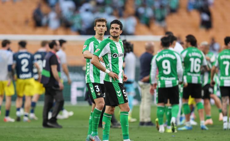 Bartra cree en el equipo: »El empate sabe a poco pero no hay tanto que reprocharnos» Bartra cree en el equipo: »El empate sabe a poco pero no hay tanto que reprocharnos»