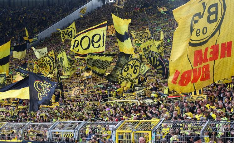 Advertencia del Borussia Dortmund a la afición del Betis: impone duras restricciones para conseguir una entrada Advertencia del Borussia Dortmund a la afición del Betis: impone duras restricciones para conseguir una entrada