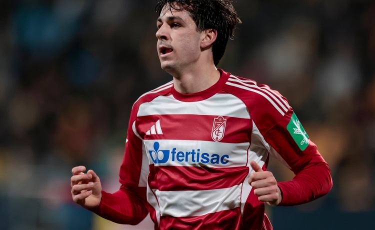 Oportunidad perdida por Gonzalo Petit para convencer al Betis en plena toma de decisiones Oportunidad perdida por Gonzalo Petit para convencer al Betis en plena toma de decisiones