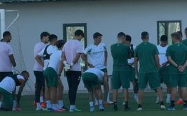 Diego Llorente ya se suma a las órdenes de Pellegrini en un Betis pendiente ya de Aitor Ruibal Diego Llorente ya se suma a las órdenes de Pellegrini en un Betis pendiente ya de Aitor Ruibal