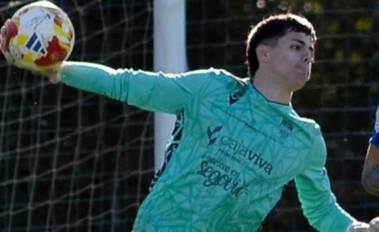 «La oferta del Betis por Álex Postigo está muy lejos de su valor real» «La oferta del Betis por Álex Postigo está muy lejos de su valor real»