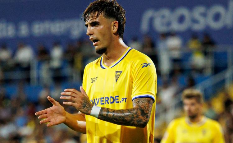 Se escapa la oportunidad del Betis de hacer caja con el traspaso de Ismael Sierra Se escapa la oportunidad del Betis de hacer caja con el traspaso de Ismael Sierra