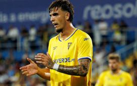 Se escapa la oportunidad del Betis de hacer caja con el traspaso de Ismael Sierra Se escapa la oportunidad del Betis de hacer caja con el traspaso de Ismael Sierra