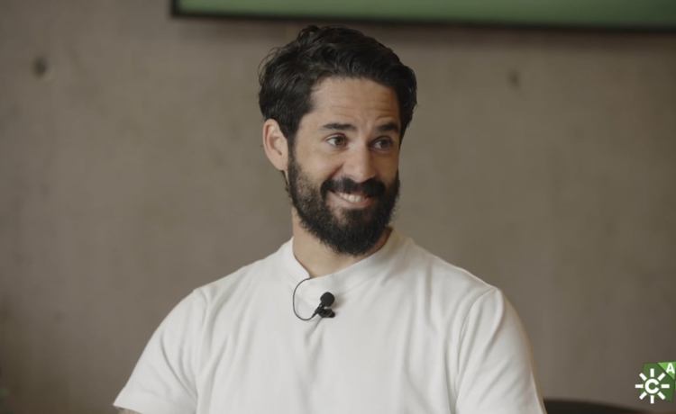 Para Isco no hay debate sobre el banquillo: «Ahora mismo no entiendo un Betis sin Pellegrini» Para Isco no hay debate sobre el banquillo: «Ahora mismo no entiendo un Betis sin Pellegrini»