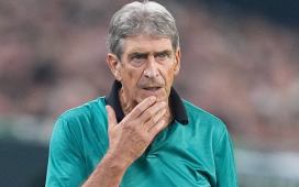 Pellegrini, eufórico con el Betis, responde a Mourinho y rechaza la polémica arbitral: «No ganamos el partido por sus decisiones» Pellegrini, eufórico con el Betis, responde a Mourinho y rechaza la polémica arbitral: «No ganamos el partido por sus decisiones»