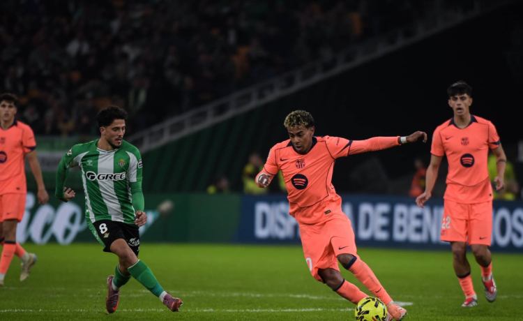 Lo que ha cambiado un Betis que sueña con ganar al Barça:»Yo he vivido los burros pintados de verde en tercera» Lo que ha cambiado un Betis que sueña con ganar al Barça:»Yo he vivido los burros pintados de verde en tercera»