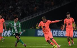Lo que ha cambiado un Betis que sueña con ganar al Barça:»Yo he vivido los burros pintados de verde en tercera» Lo que ha cambiado un Betis que sueña con ganar al Barça:»Yo he vivido los burros pintados de verde en tercera»