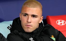 Decisión confirmada y unánime con Pablo García en el Betis: «Que juegue lo máximo posible» Decisión confirmada y unánime con Pablo García en el Betis: «Que juegue lo máximo posible»