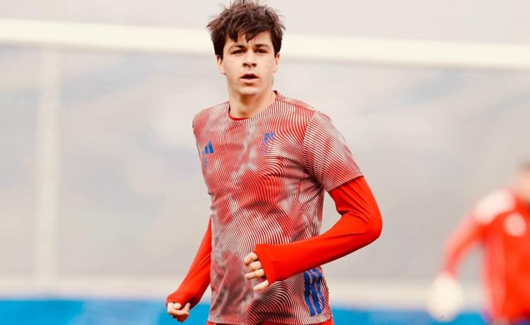 Gonzalo Petit se despide de Granada con un rotundo mensaje al Betis: «Me motiva» Gonzalo Petit se despide de Granada con un rotundo mensaje al Betis: «Me motiva»