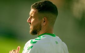El Betis recibe al Málaga con tres bajas, un regreso importante y el descarte esperado en la lista de Pellegrini El Betis recibe al Málaga con tres bajas, un regreso importante y el descarte esperado en la lista de Pellegrini
