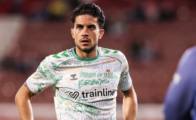 Bartra no ve cerca la retirada y desvela su «sueño» en el Betis: «Al cien por cien» Bartra no ve cerca la retirada y desvela su «sueño» en el Betis: «Al cien por cien»