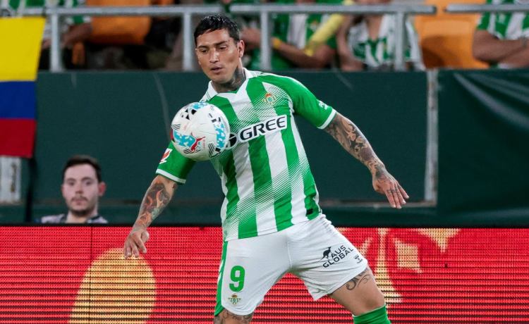 El ‘Chimy’ Ávila sí tiene mercado en Segunda división: dos históricos le echan el ojo El ‘Chimy’ Ávila sí tiene mercado en Segunda división: dos históricos le echan el ojo