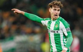 Ángel Ortiz no afloja ante un posible fichaje del Betis en el lateral diestro Ángel Ortiz no afloja ante un posible fichaje del Betis en el lateral diestro