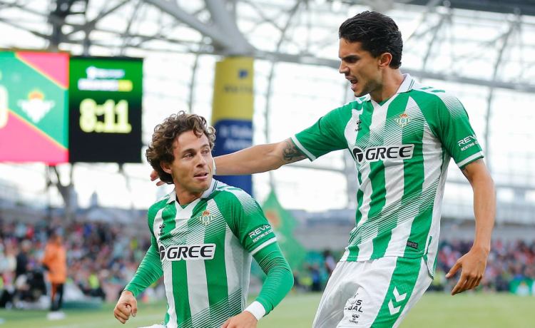 Bartra, ilusionado: «Estamos deseosos de lo que creo que puede ser un gran año» Bartra, ilusionado: «Estamos deseosos de lo que creo que puede ser un gran año»
