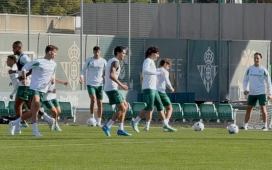 Héctor Bellerín se suma con el Betis a la batalla de Vigo Héctor Bellerín se suma con el Betis a la batalla de Vigo
