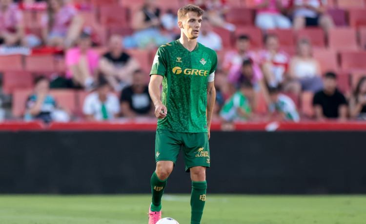 La respuesta de Diego Llorente al presunto interés del Deportivo en llevarle a La Coruña La respuesta de Diego Llorente al presunto interés del Deportivo en llevarle a La Coruña