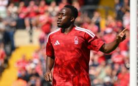 El Betis se mueve por Kalimuendo y recibe una contundente respuesta del Nottingham Forest El Betis se mueve por Kalimuendo y recibe una contundente respuesta del Nottingham Forest