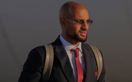 El Betis comunica su decisión actual a Amrabat mientras negocia su desvinculación del Fenerbahçe El Betis comunica su decisión actual a Amrabat mientras negocia su desvinculación del Fenerbahçe