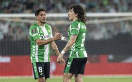 Fornals celebra echar raíces en el Betis y Bellerín será el siguiente: «Muy feliz» Fornals celebra echar raíces en el Betis y Bellerín será el siguiente: «Muy feliz»