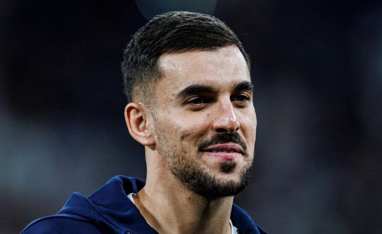 Movimiento llamativo de Dani Ceballos en una fase crucial para dirimir su futuro Movimiento llamativo de Dani Ceballos en una fase crucial para dirimir su futuro