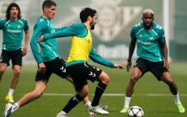 Dos bajas, un regreso y un descarte necesario del Betis para visitar a la Real Sociedad Dos bajas, un regreso y un descarte necesario del Betis para visitar a la Real Sociedad