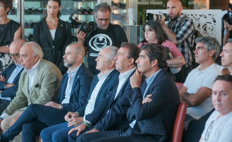 El preferido del Milan para su dirección deportiva es Ramón Planes, aunque valora a Manu Fajardo El preferido del Milan para su dirección deportiva es Ramón Planes, aunque valora a Manu Fajardo