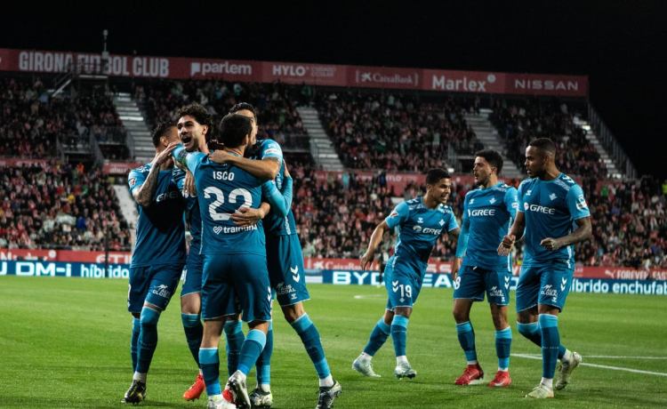 Ventaja numérica del Betis ante el Girona para salir de la depresión en Montilivi Ventaja numérica del Betis ante el Girona para salir de la depresión en Montilivi