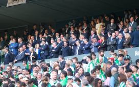 El Gran Derbi aún colea en La Cartuja: del susto ante el Sevilla a 30.000 euros de multa El Gran Derbi aún colea en La Cartuja: del susto ante el Sevilla a 30.000 euros de multa