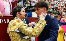 Morante de la Puebla, del gol de su hijo con el Betis a una posible despedida de Las Ventas Morante de la Puebla, del gol de su hijo con el Betis a una posible despedida de Las Ventas